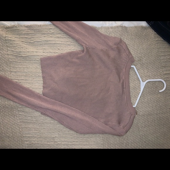 Cropped sweater from garage - Picture 3 of 4